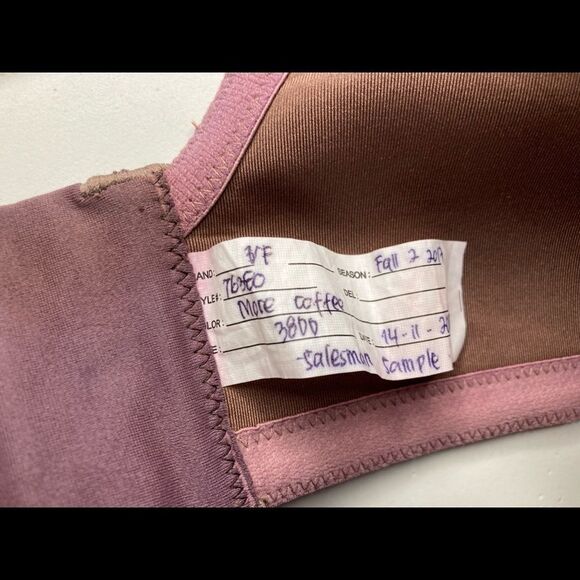 VANITY FAIR, Bra’s,white and coffee color, Sz 38DD‎ - Picture 5 of 11